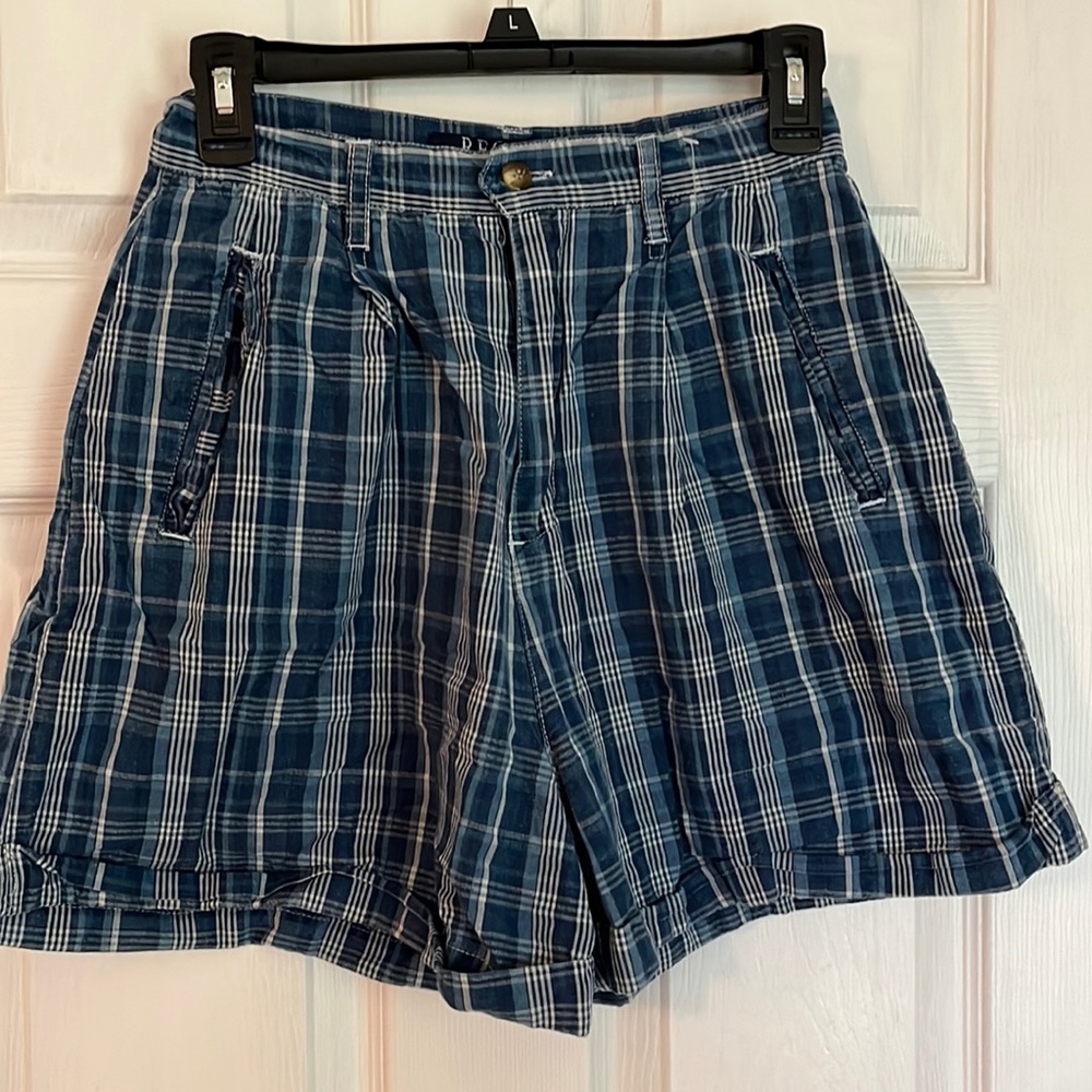 Regatta vintage plaid shorts.